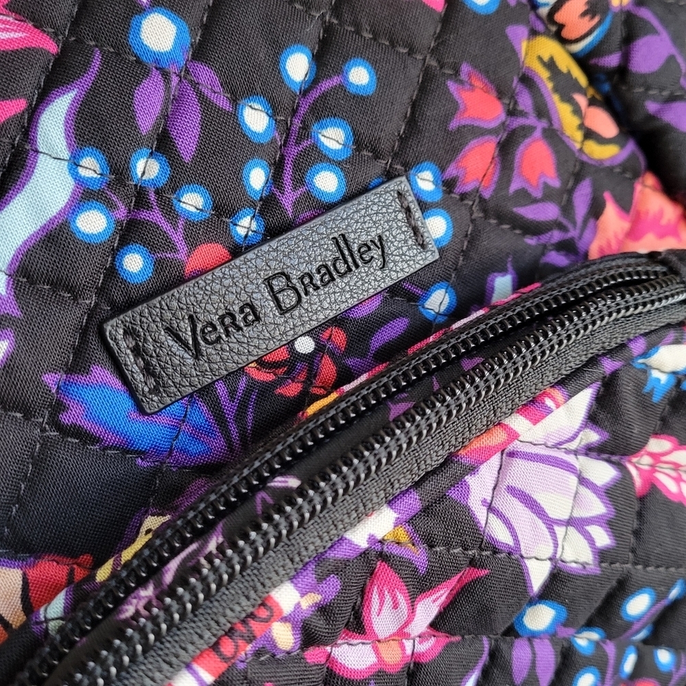 Vera Bradley Sling Backpack Foxwood Pattern RETIRED NWOT Crossbody Quilt 20" App - Picture 7 of 13